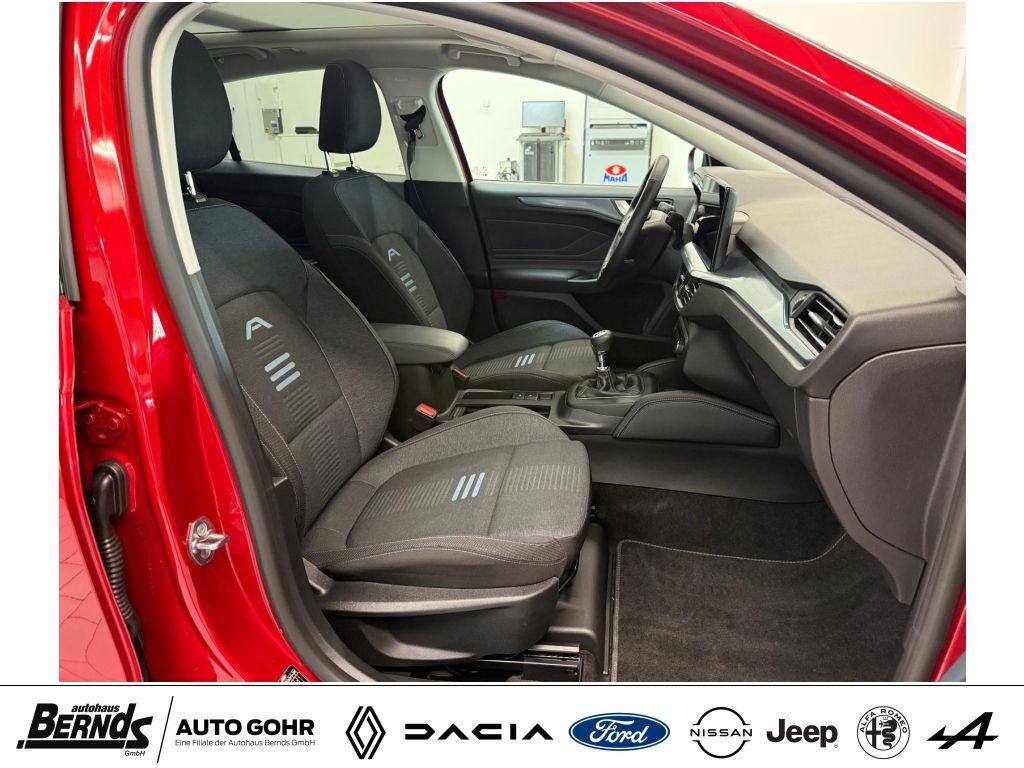 Ford Focus 1.0 EcoBoost Hybrid ACTIVE X EASY-PARKING.