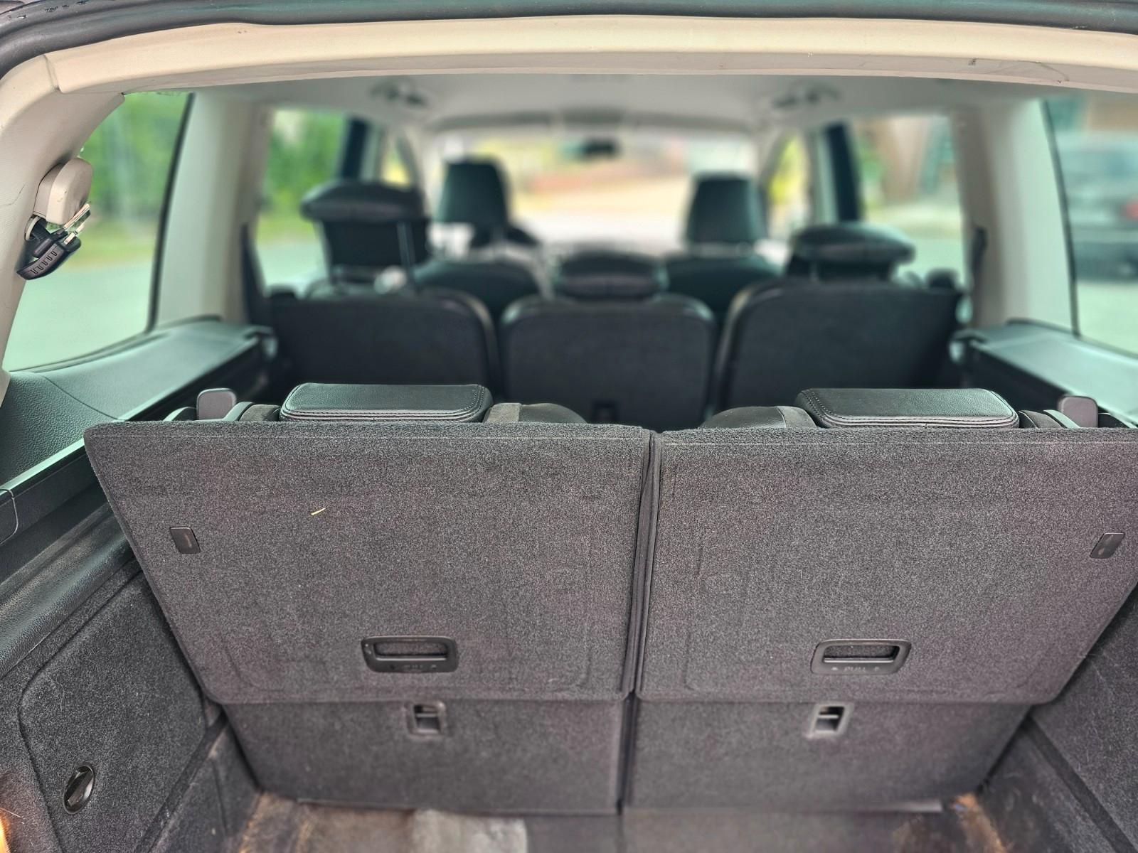 Volkswagen Sharan 2010 — photo 11