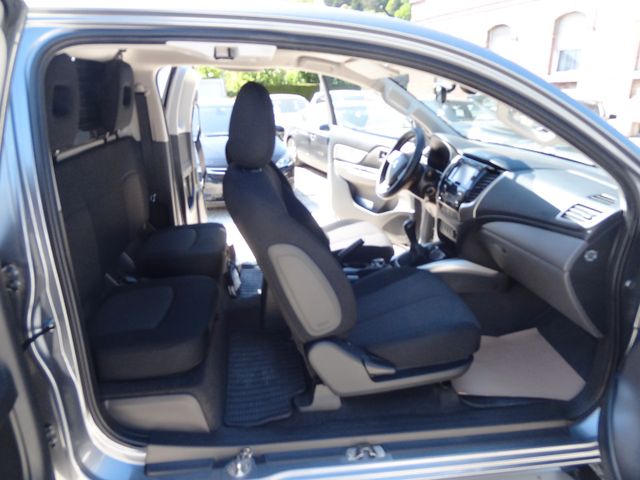 Fahrzeugabbildung Mitsubishi L 200 Plus Club Cab 4x4/AHK-3.500kg/1.Hd/Hardtop