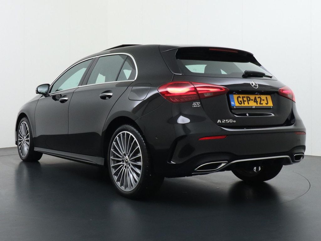 Mercedes-Benz A 250 e Star Edition AMG Line Plus panorama dach