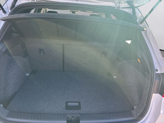 Arona Style 1,0 TSI 116 PS *NAVI+SHZ+PDC+KAM+ALU