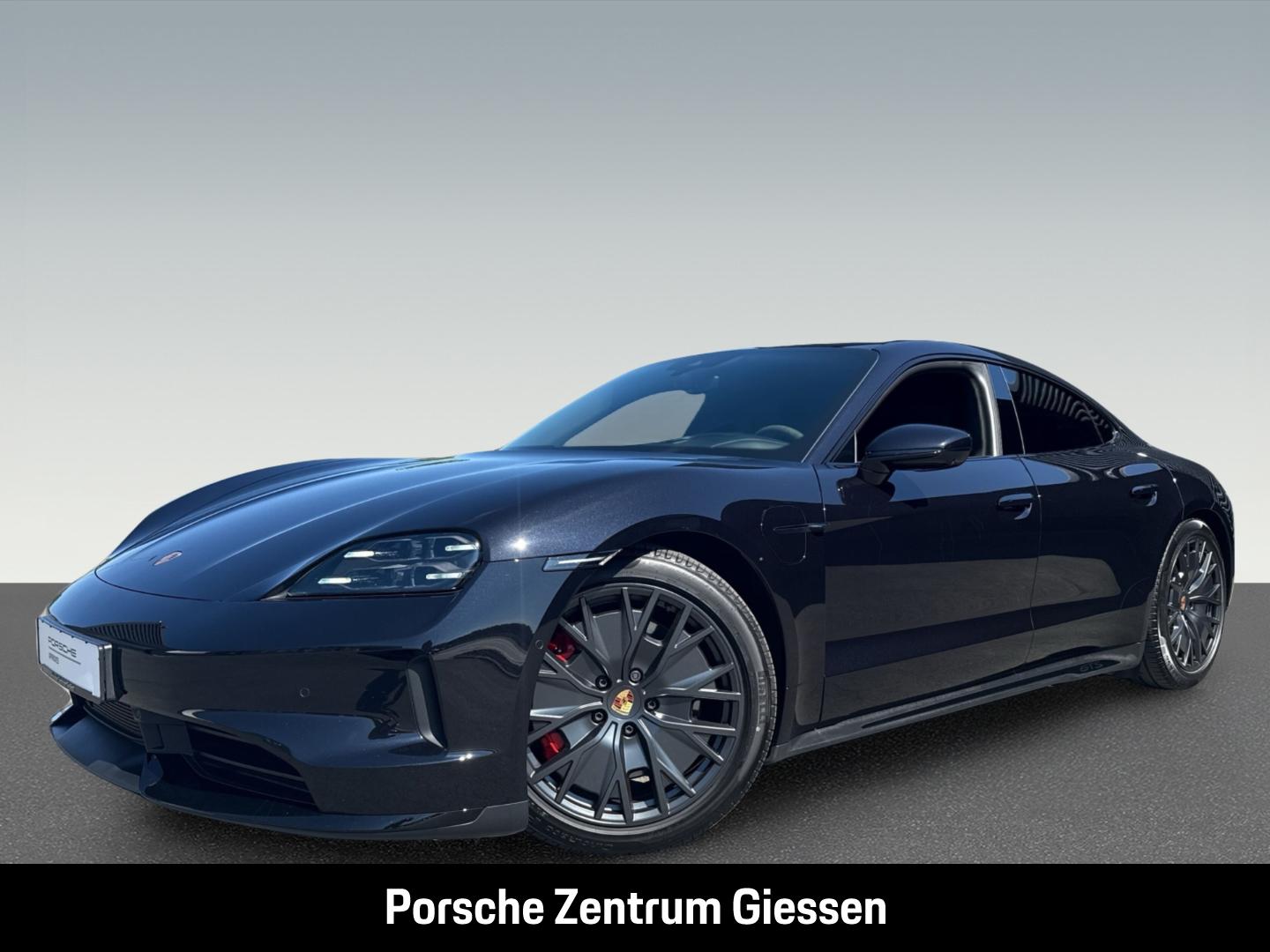 Porsche Taycan GTS InnoDrive Head-Up Surround-View