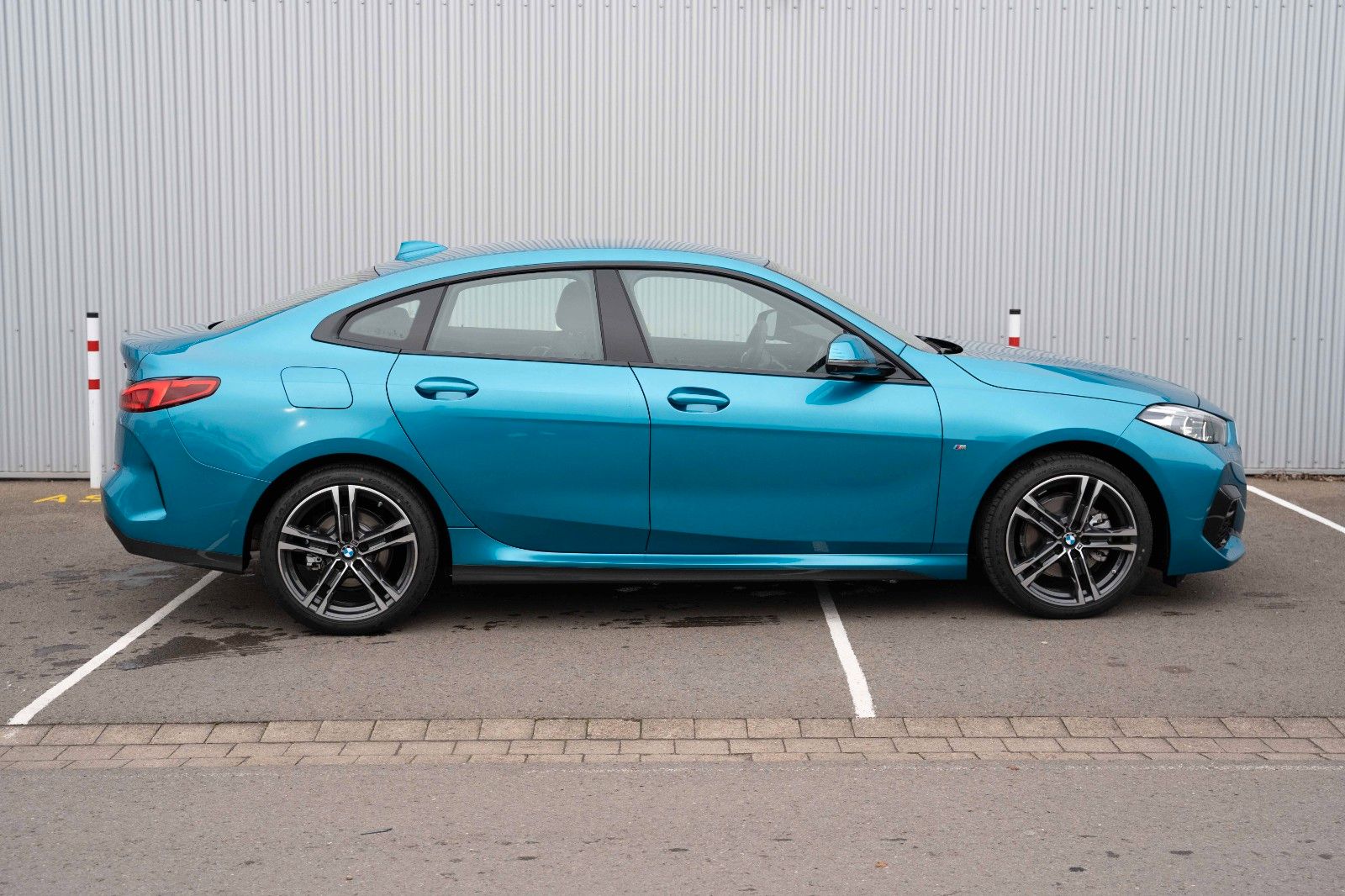 Fahrzeugabbildung BMW 218i GRAN COUPE M SPORT NEU DAB WENIG KM 1.HD