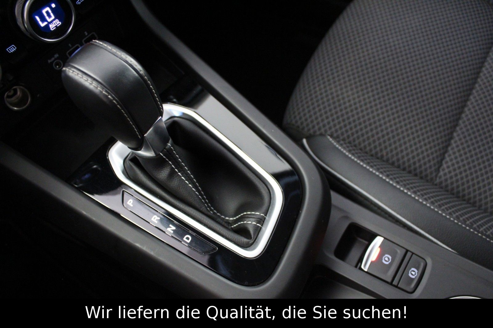 Fahrzeugabbildung Renault Arkana Mild Hybrid 140 EDC Techno