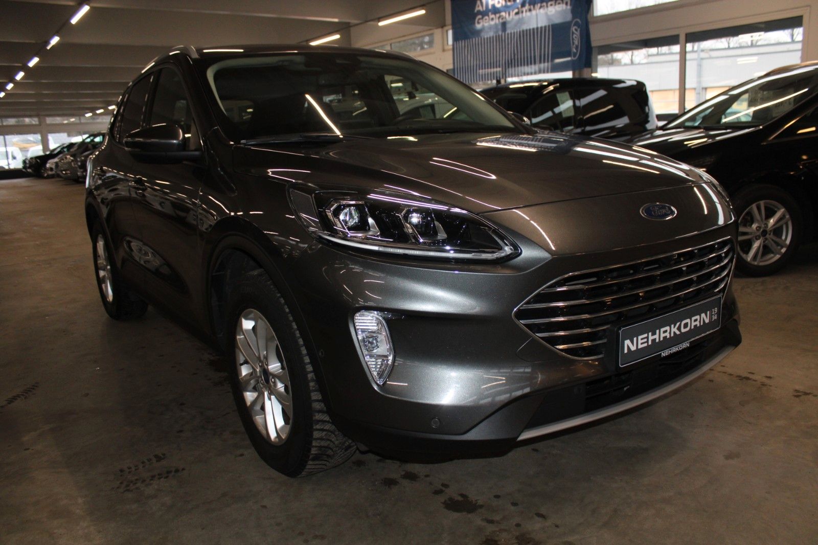 Fahrzeugabbildung Ford Kuga PHEV Titanium X AHK LED HUD 2xCam WinterP.