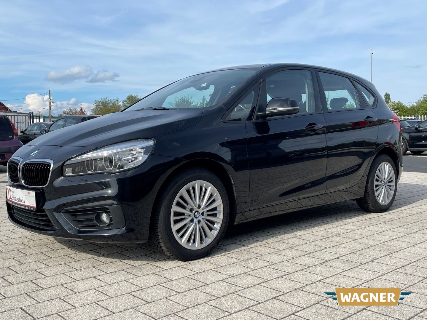 Fahrzeugabbildung BMW 218 Active Tourer d Sitzheizung Klimaautomatik