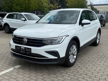 Volkswagen Tiguan - 1