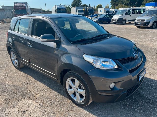 Toyota Urban Cruiser Urban Cruiser 1.4 D-4D AWD 