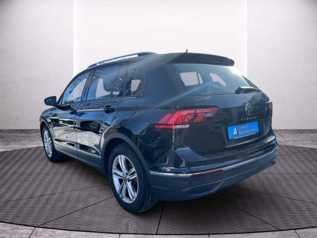 Fahrzeugabbildung Volkswagen Tiguan 2.0 TDI DSG ACTIVE LED NAVI AHK KESSY