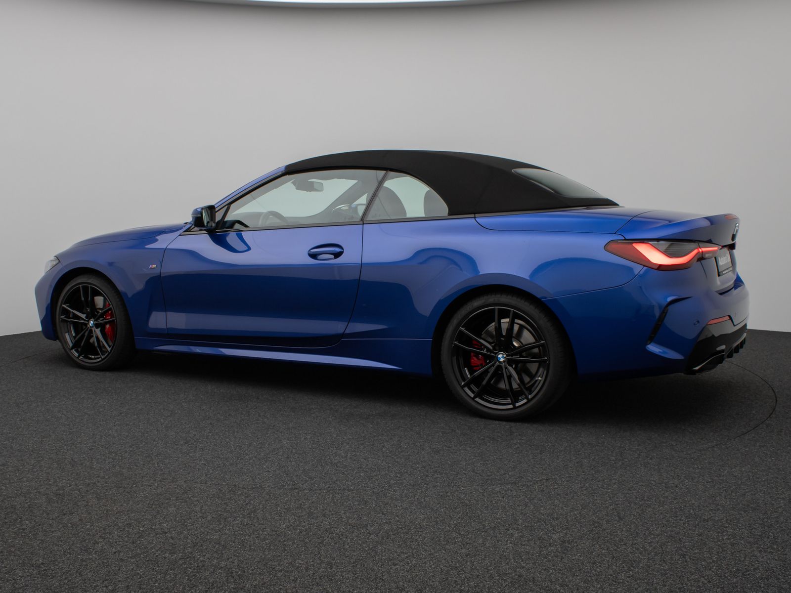 Fahrzeugabbildung BMW M440i xD Laser Kamera HUD DAB H/K Komfort 19Zoll