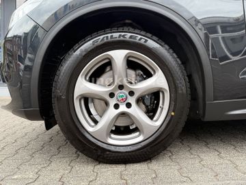Alfa-Romeo Stelvio - 10