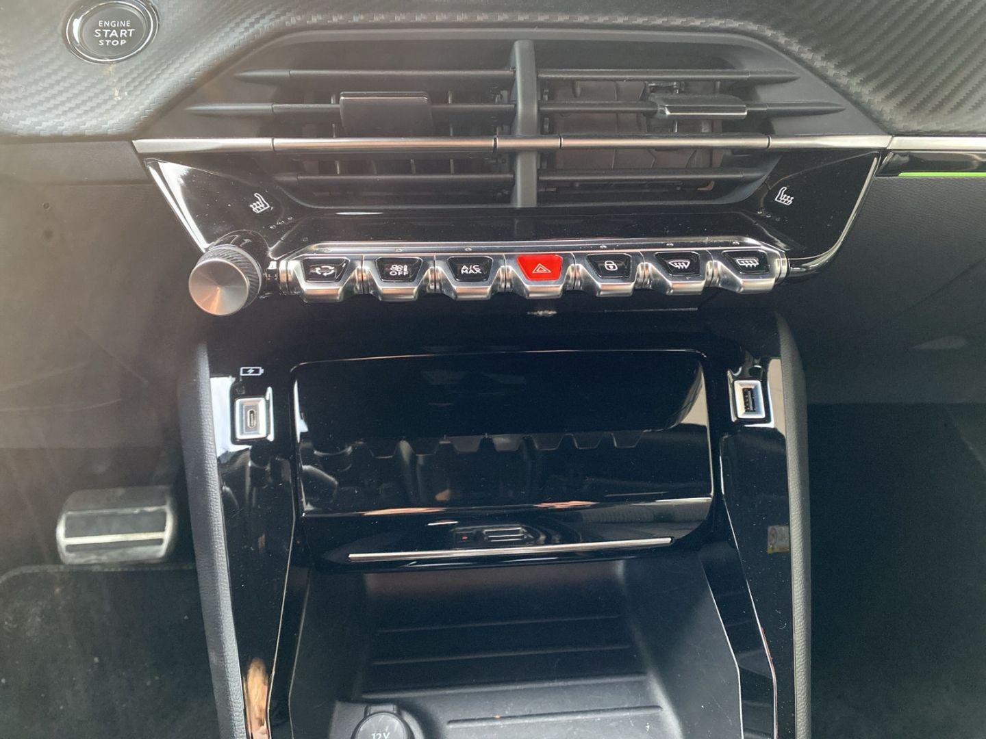 Fahrzeugabbildung Peugeot 2008 e- GT Elektromotor 136 *Rückfahrkamera*Sitz
