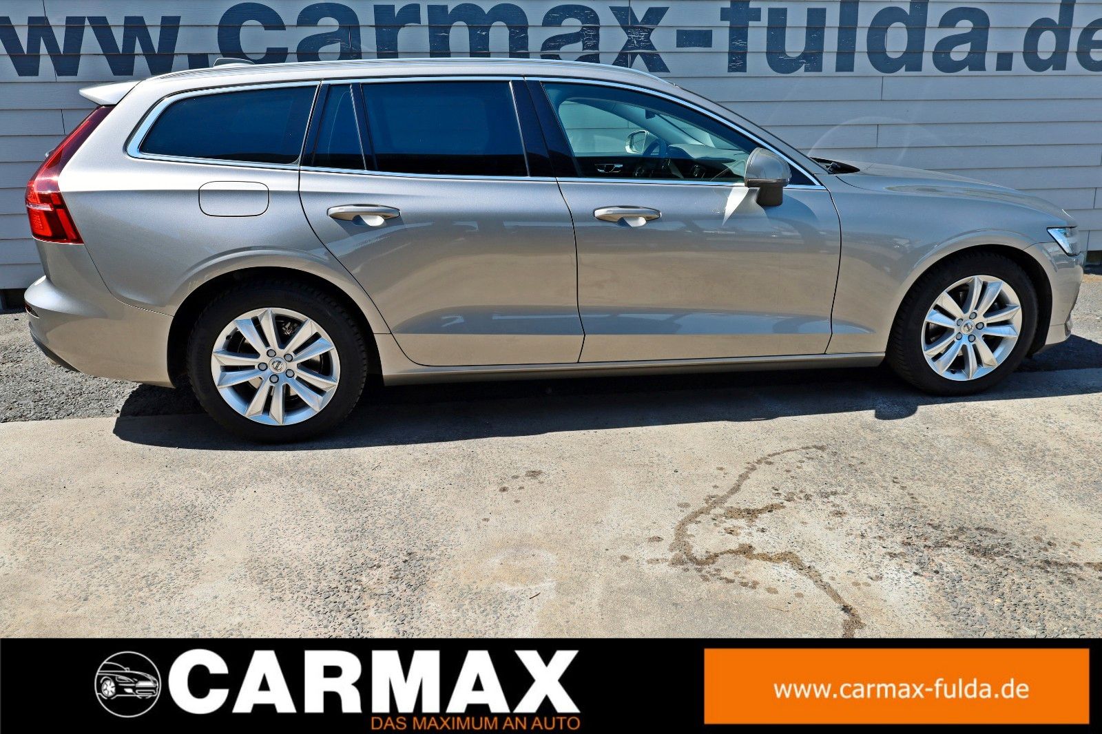 Fahrzeugabbildung Volvo V60 Momentum Pro Leder,Navi,LED,CarPlay, AHK el.