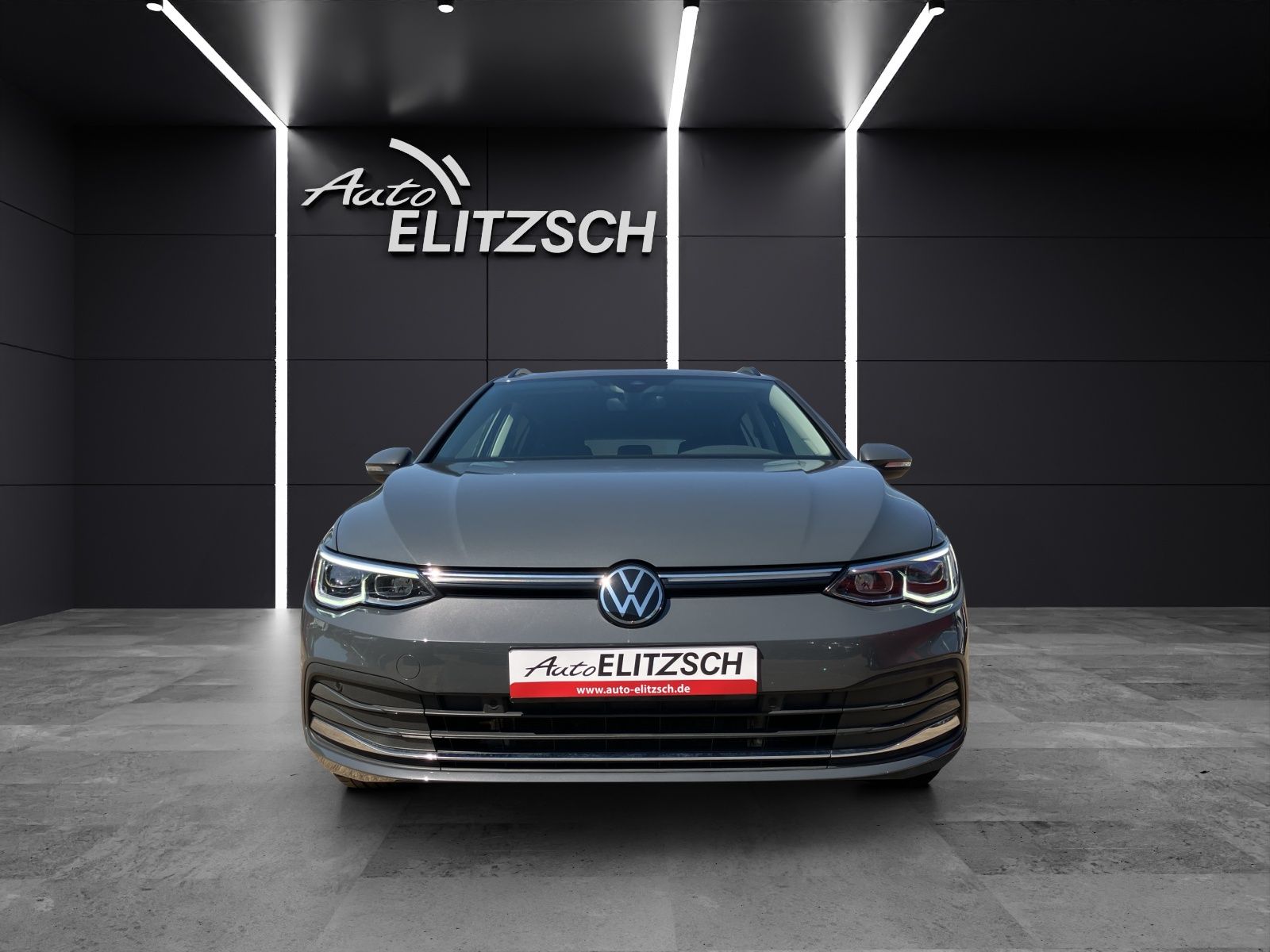 Fahrzeugabbildung Volkswagen Golf VIII Variant TDI Style DSG LEDplus Navi AID
