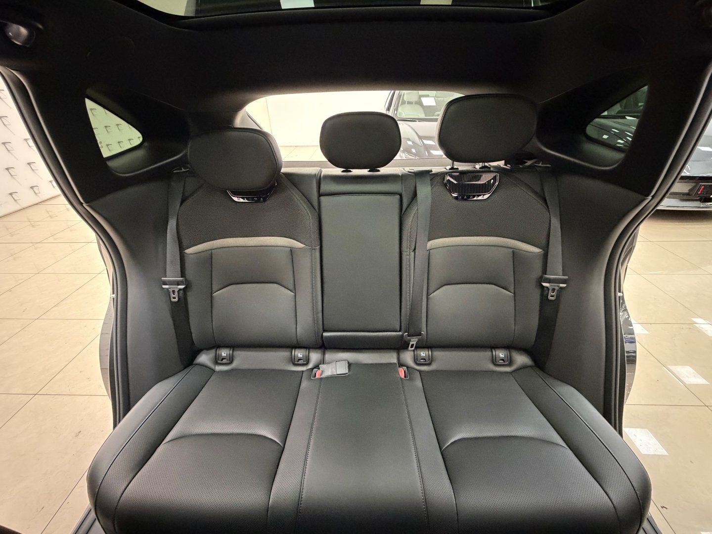 Mazda CX-6e - Bild 19