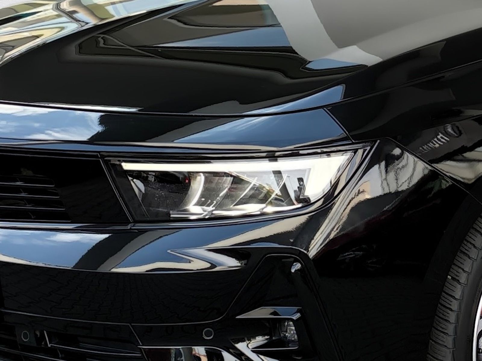 Fahrzeugabbildung Opel Astra L 1.2 Turbo GS Line 360,LED,Navi,SHZ,ACC