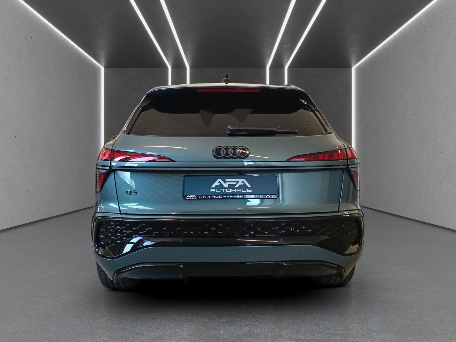 Audi Q3 SUV e-hybrid 200 kW S tronic *AHK*RFK*Klima* foto 6