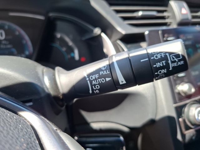 Honda Civic Elegance 1.0 V-TEC °LED°Navi°SHZ°PDC°ACC°