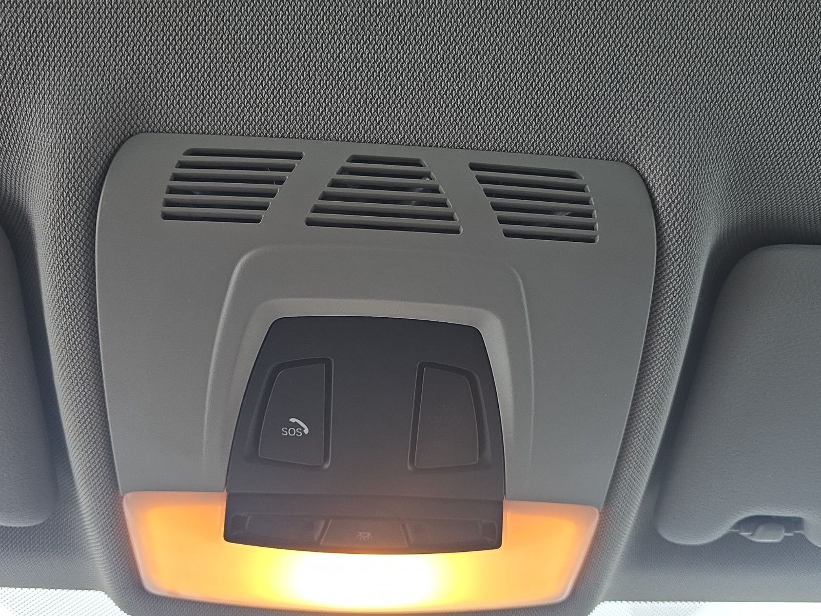 Fahrzeugabbildung BMW 320 i+NAVI BUSINES+PDC+SHZ