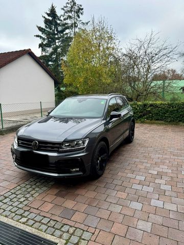 Volkswagen VW Tiguan R line