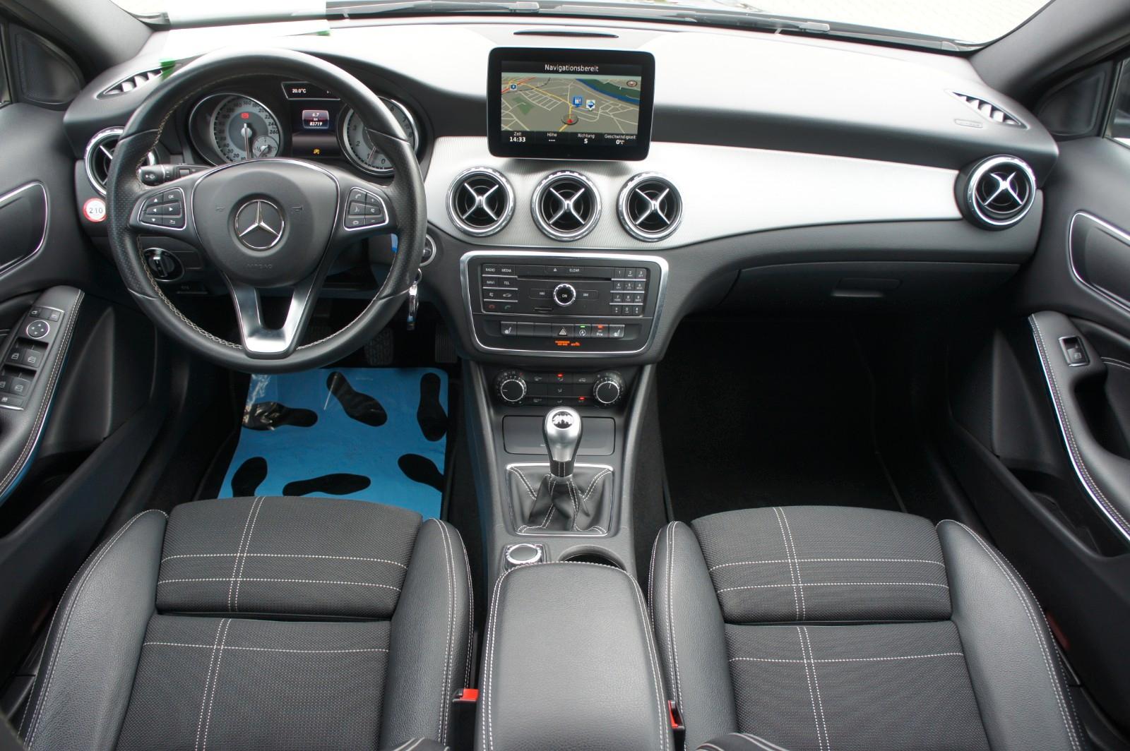 Mercedes-Benz GLA 200 Urban *BI-XENON*NAVI*KLIMA*PDC*SHZ*