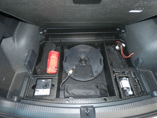 Tiguan Allspace 2.0 TSI R-Line 4Motion AHK PANO