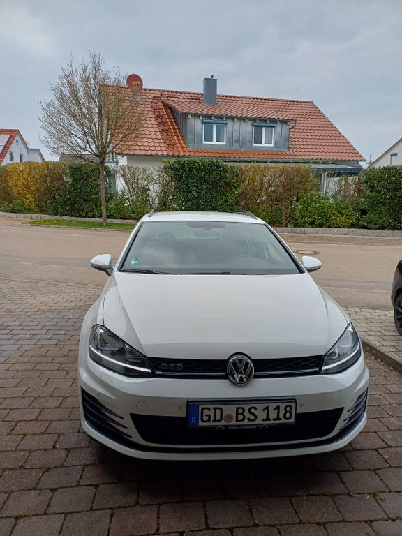 Image of Volkswagen Golf