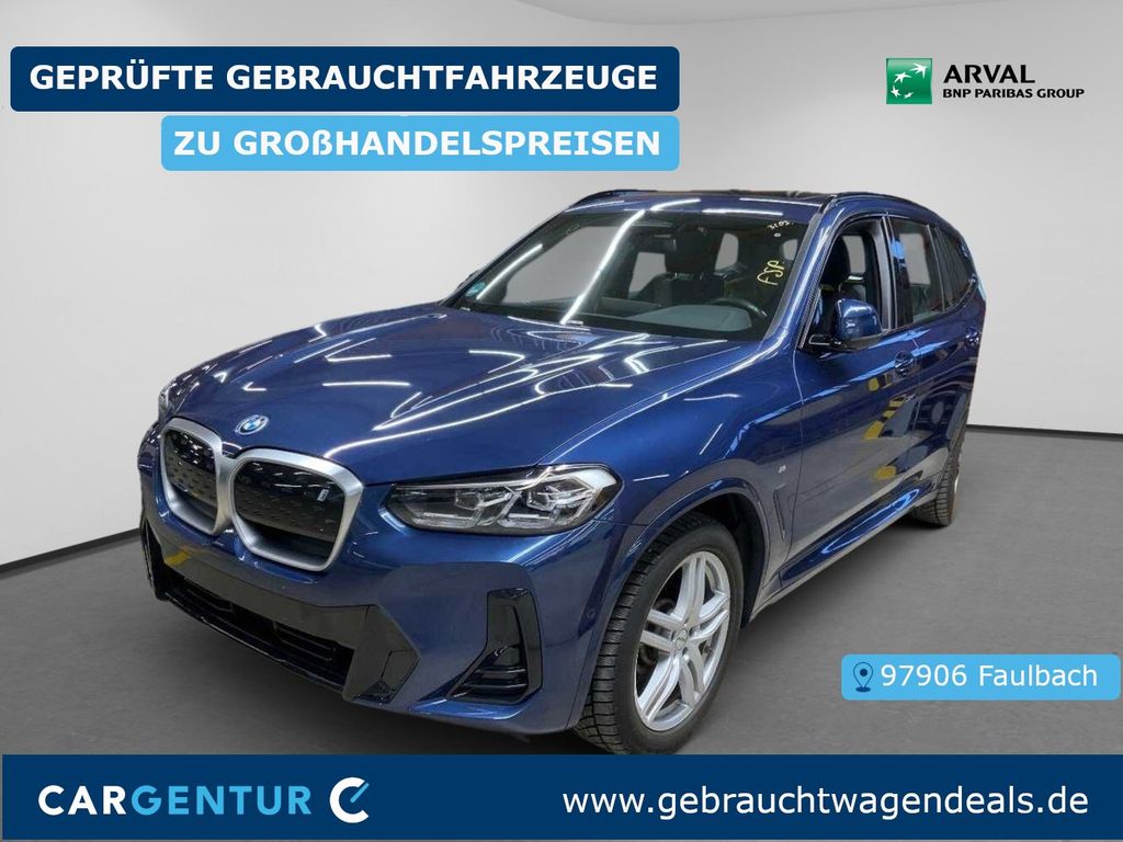 BMW iX3 — hlavná fotografia