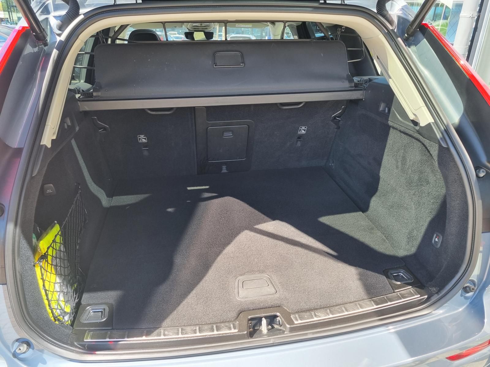Fahrzeugabbildung Volvo XC60 T6 Recharge Inscription Expression