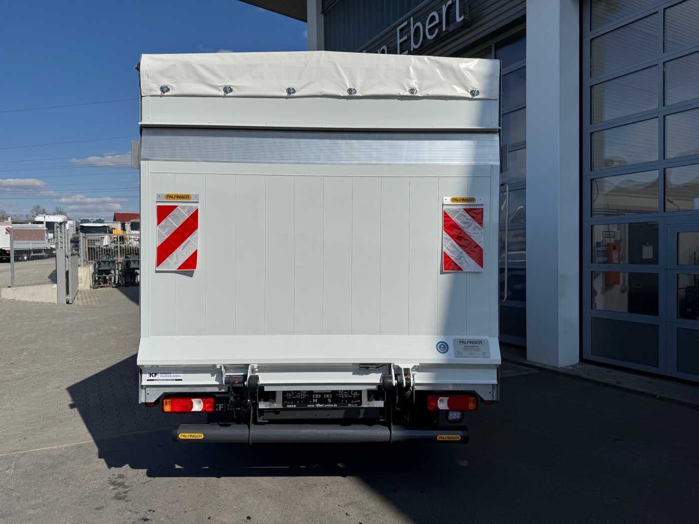 Fahrzeugabbildung Iveco Daily 50C16 HA8 Pritsche+Plane *LBW* 3x