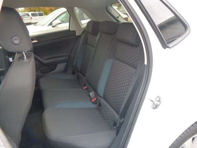 Fahrzeugabbildung Volkswagen Polo VI IQ.DRIVE >Navi/Sitzheiz/Einparkhilfe/ACC