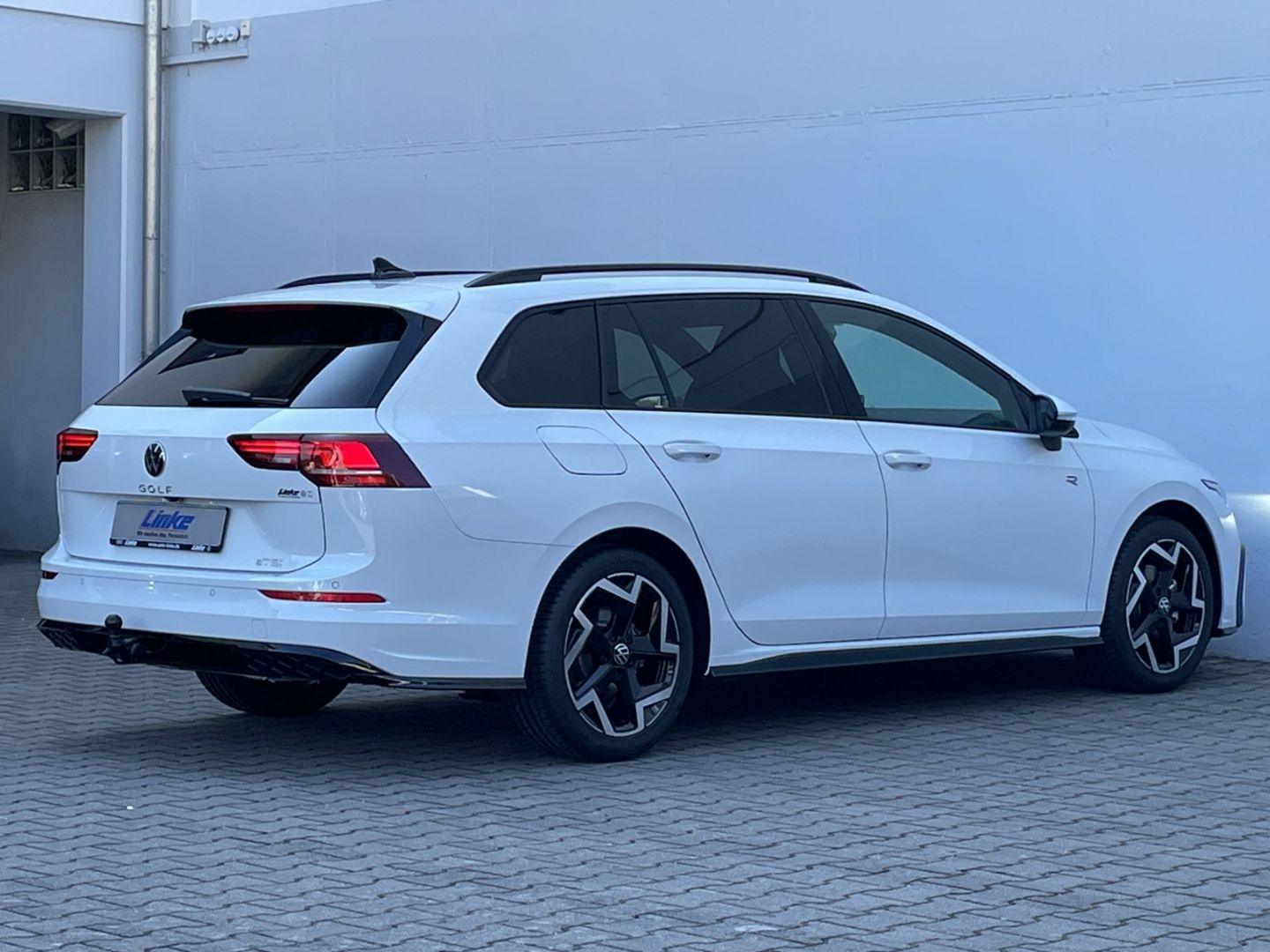 Golf Variant VIII 1.5 eTSI DSG R-Line AHK/Kamera