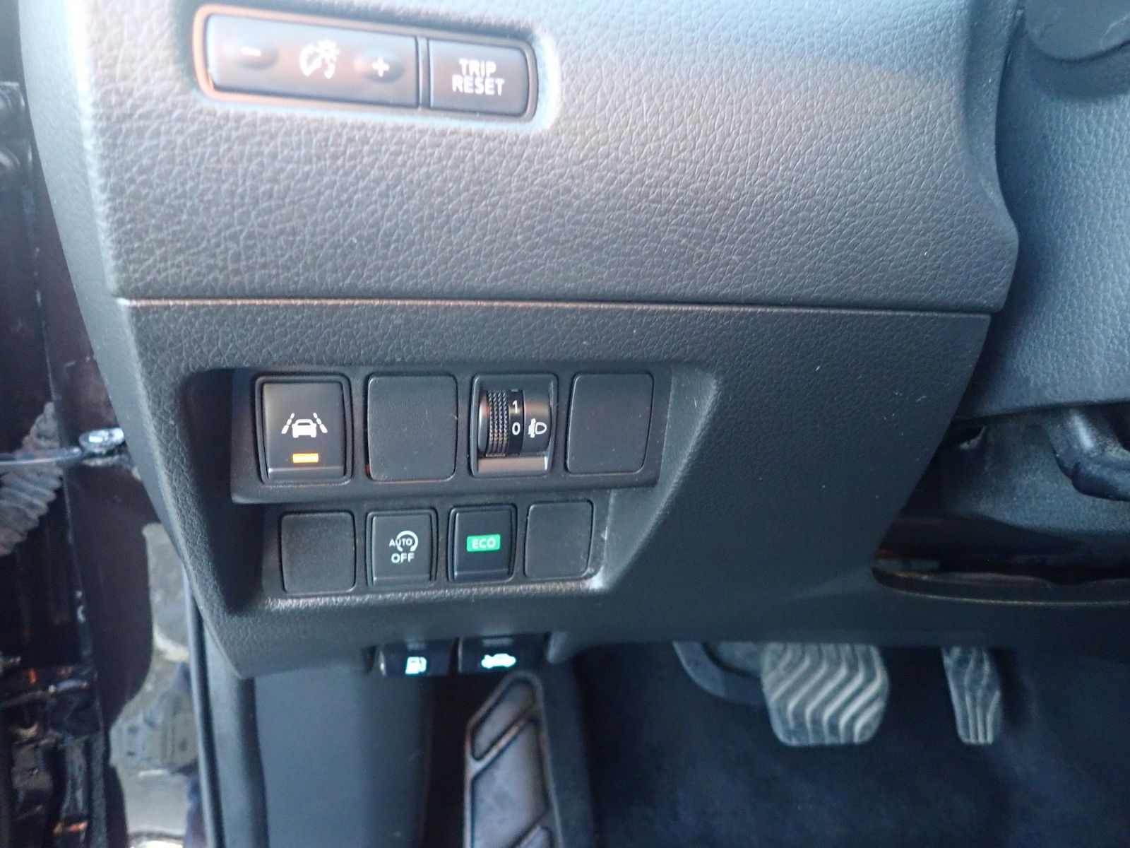 Fahrzeugabbildung Nissan Qashqai 1.3 DIG-T 160PS N-Connecta DCT