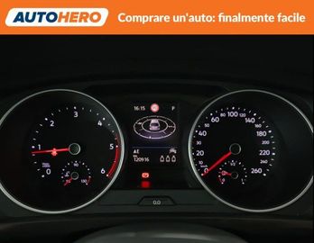 Volkswagen Tiguan - 11