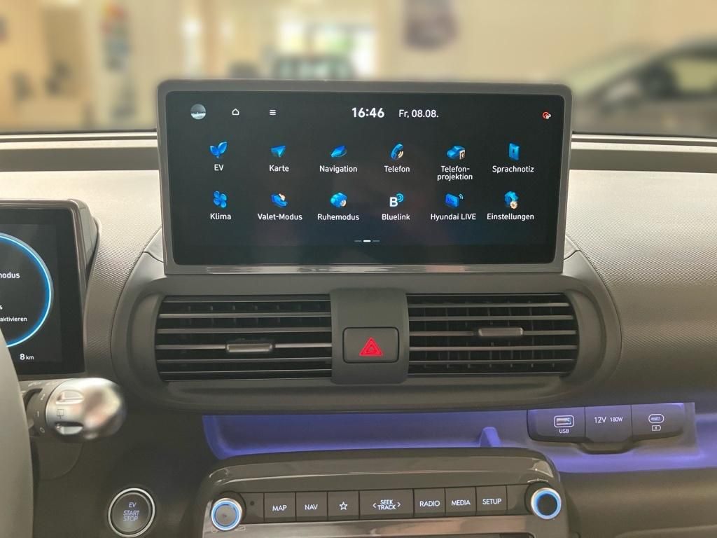Fahrzeugabbildung Hyundai INSTER Cross EV 49 kWh KlimaA Navi SHZ KeyLess