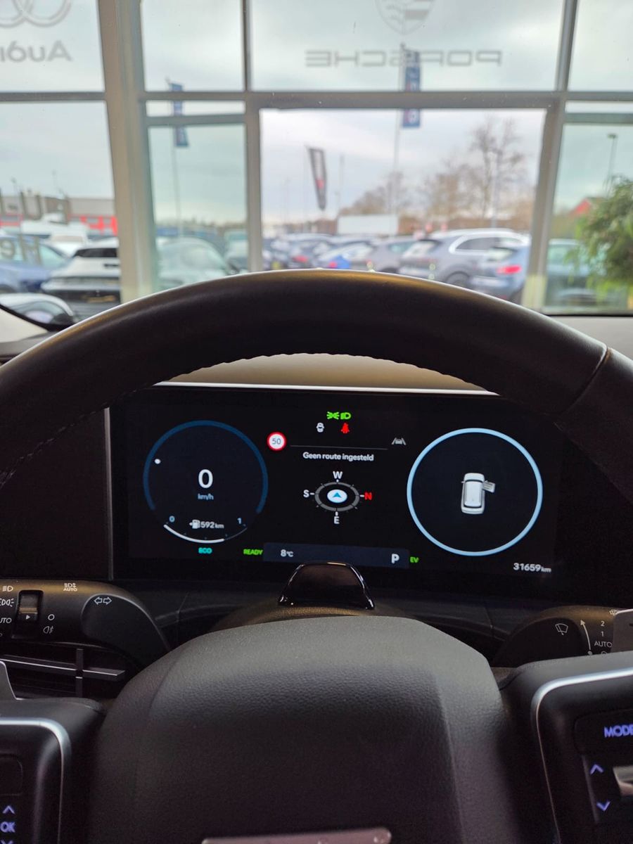 Fahrzeugabbildung Hyundai Santa Fe 1.6 T-GDI Hybrid 158 kW 2WD