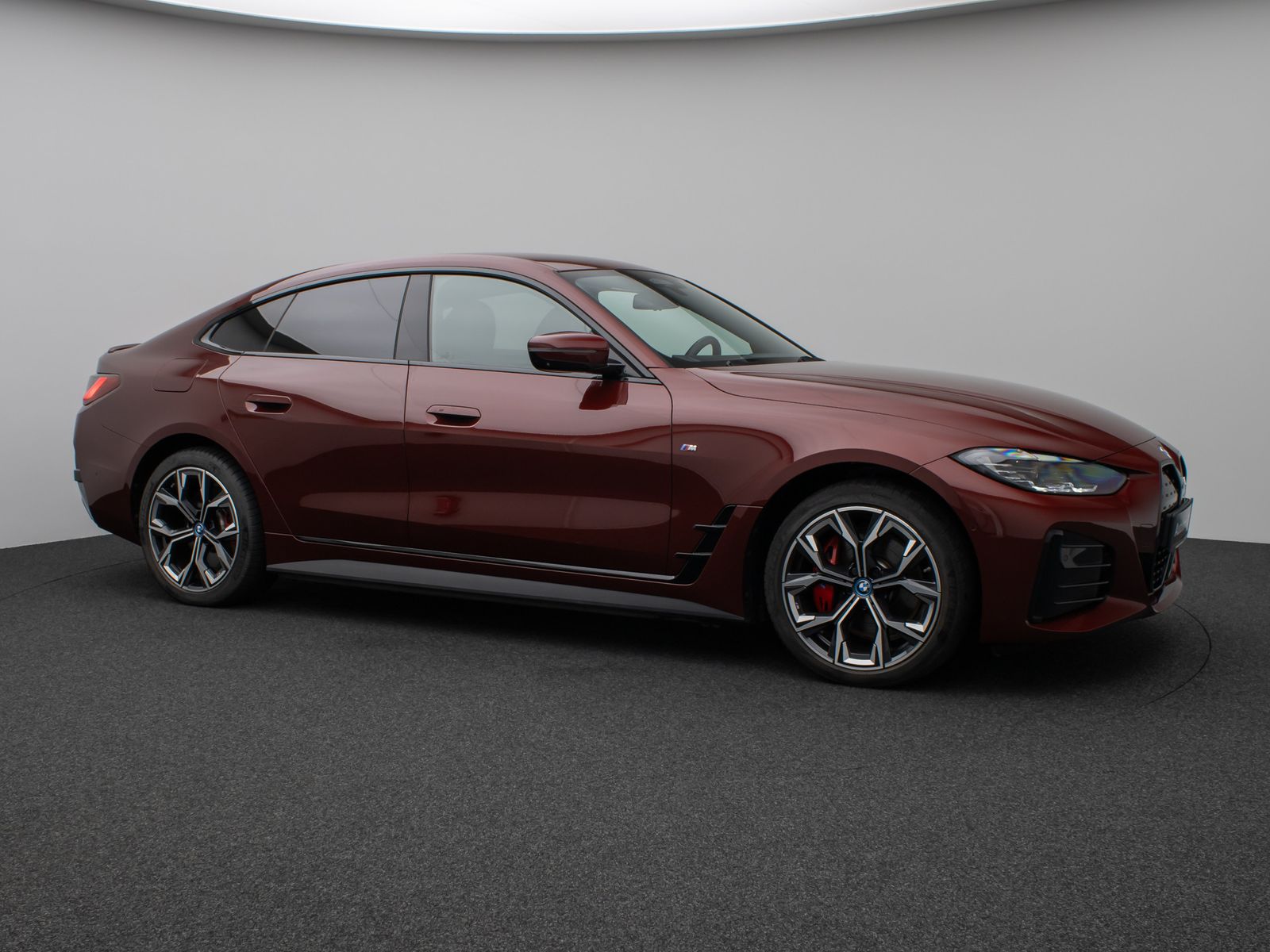 Fahrzeugabbildung BMW i4 eD40 M Sport 360°DAB H/K Komfort Alarm 19Zoll