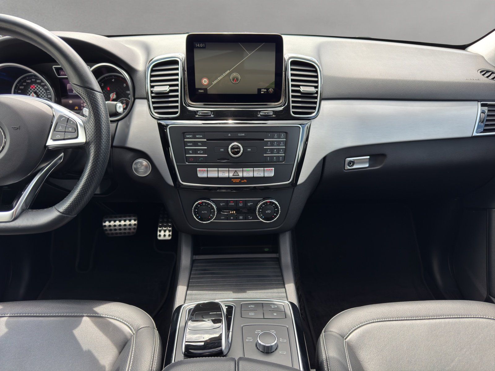 Fahrzeugabbildung Mercedes-Benz GLE 350 d 4M AMG 9-G/AHK/ACC/360°/PANO/LED/NAVI/