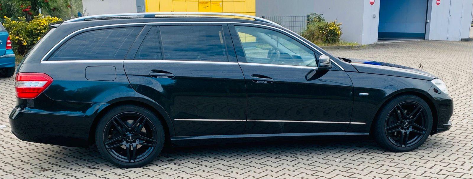 Mercedes-Benz E220 2011 — photo 6