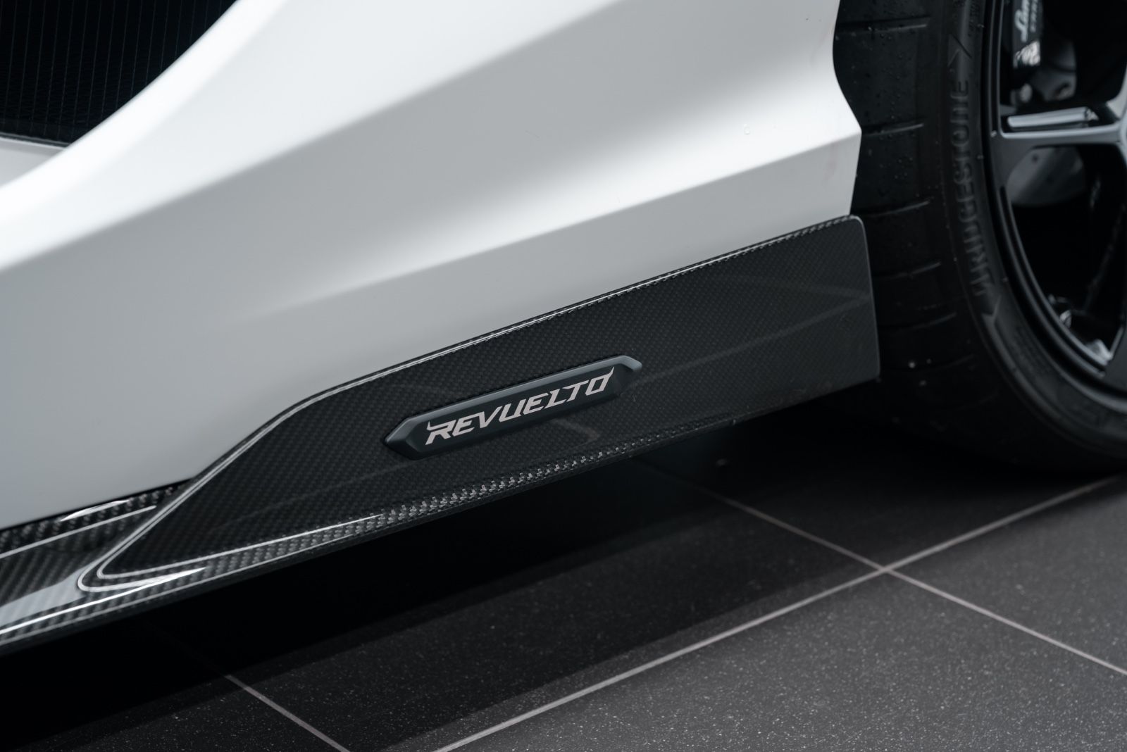 Fahrzeugabbildung Lamborghini REVUELTO CARBON/CAM/PASS DISPLAY