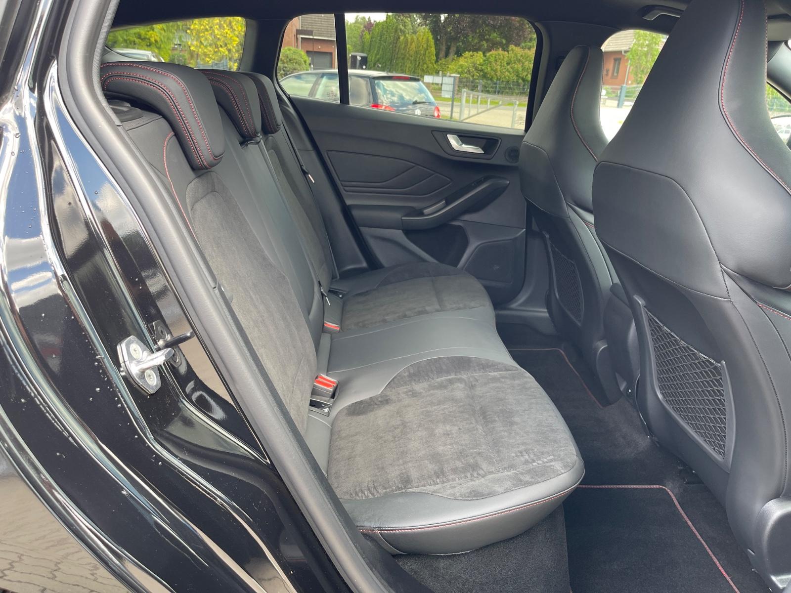 Ford Focus Turnier 2.3 EcoBoost ST X 1HD MwSt.  B&O