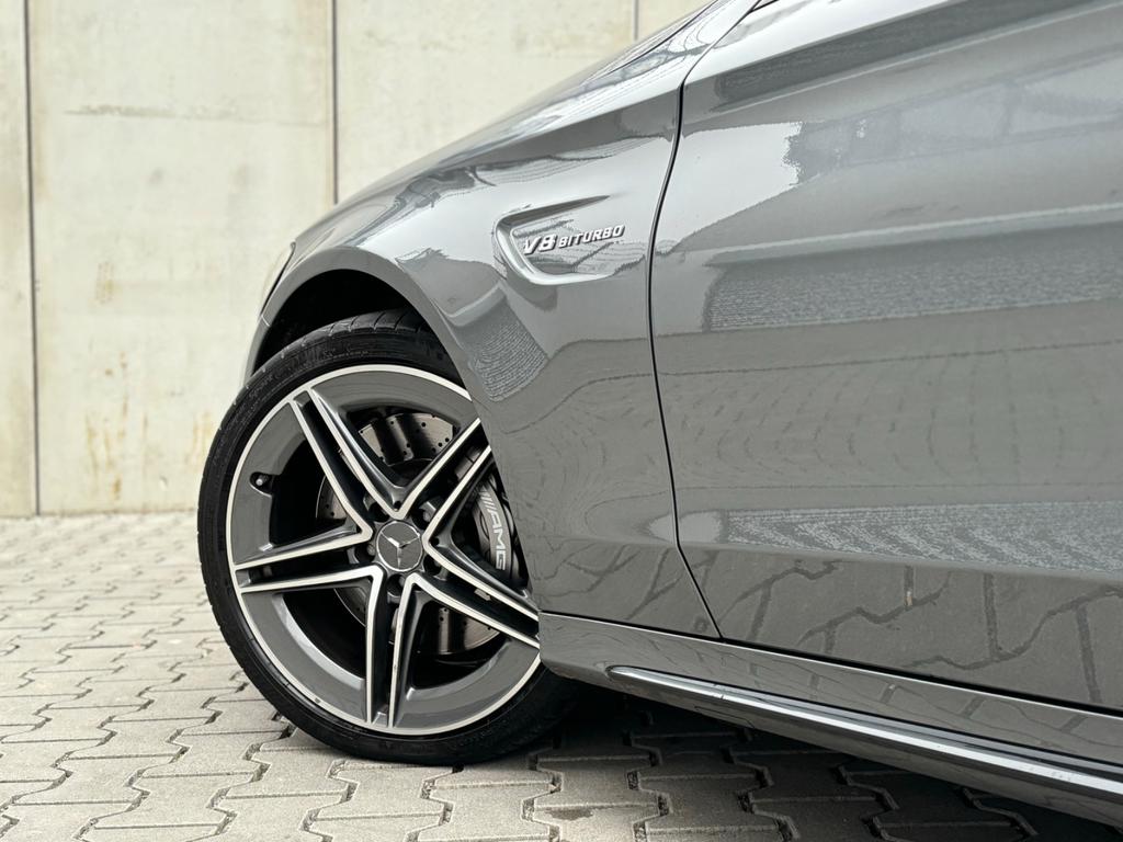 Mercedes-Benz C 63 AMG