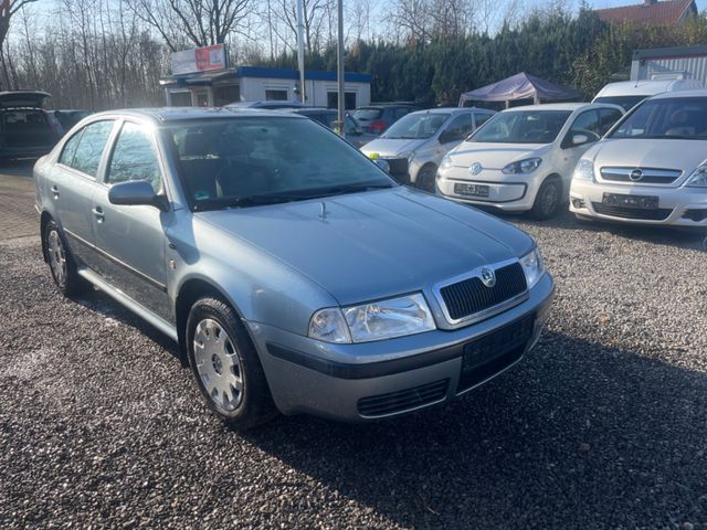 Skoda Octavia 1.4 Celebration 1.Hand AHK/Klima/Tüv Neu