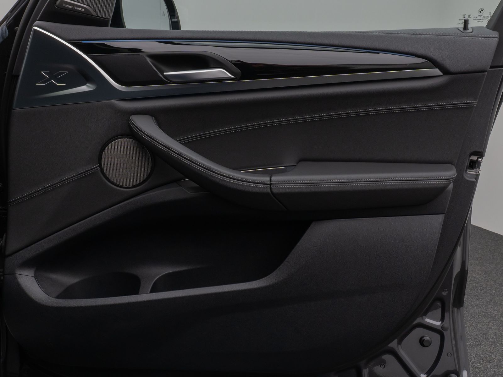 Fahrzeugabbildung BMW iX3 Impressive ACC DAB H/K 360° HUD Panorama 20"