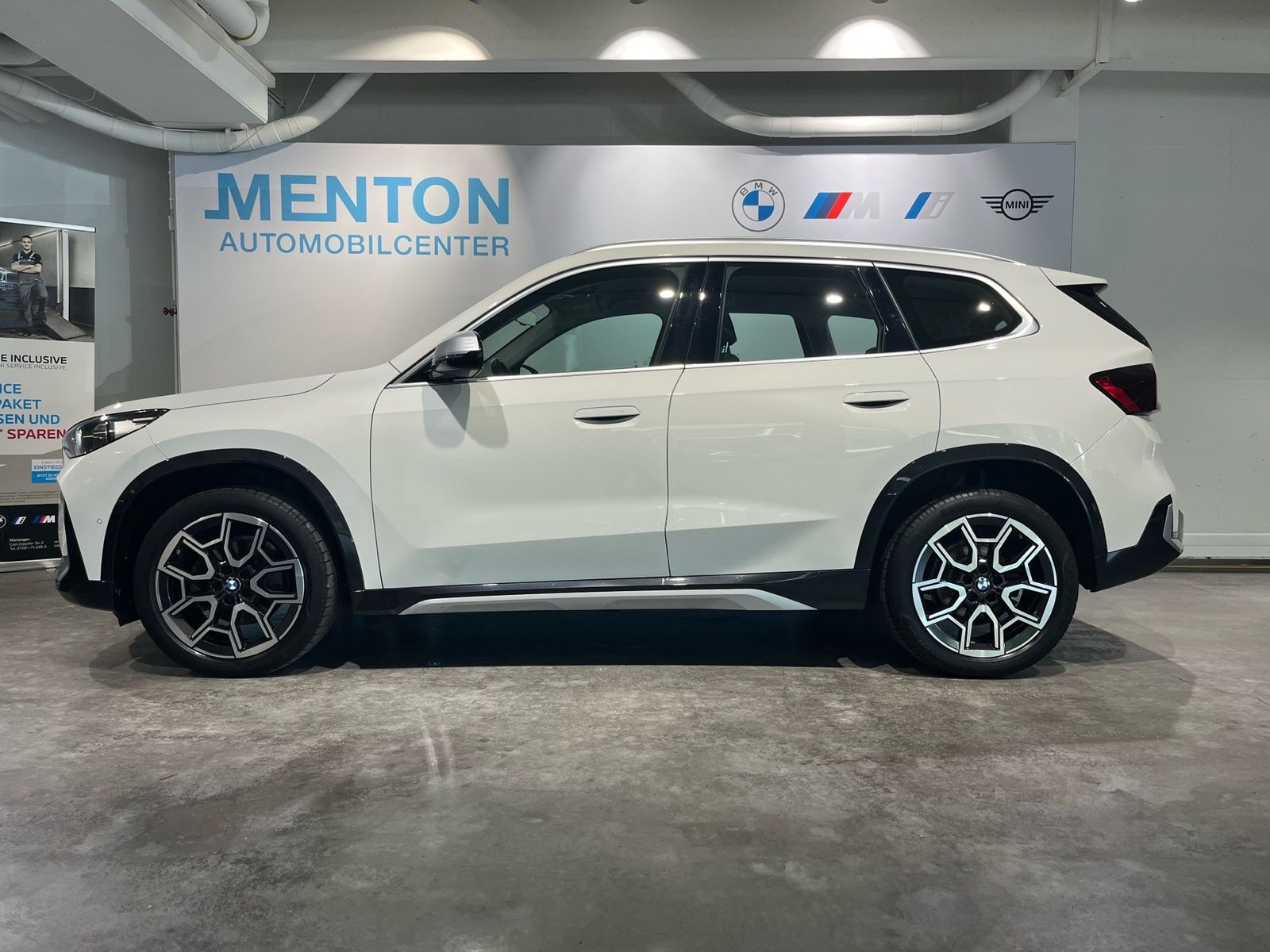 BMW X1 sDrive18d xLine AHK RFK ad.LED DAB foto 2