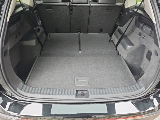 Fahrzeugabbildung Volkswagen Tayron 2.0 TDI 142 KW 4MOTION ELEGANCE 7-SITZER