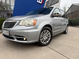 Chrysler Grand Voyager*7sitzer*DVD*LEDER*NAVI*E-TÜREN*VOL - Chrysler Grand Voyager mit Benzin-Antrieb