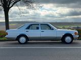 Mercedes-Benz 300SE - Mercedes-Benz S 300: Limousine