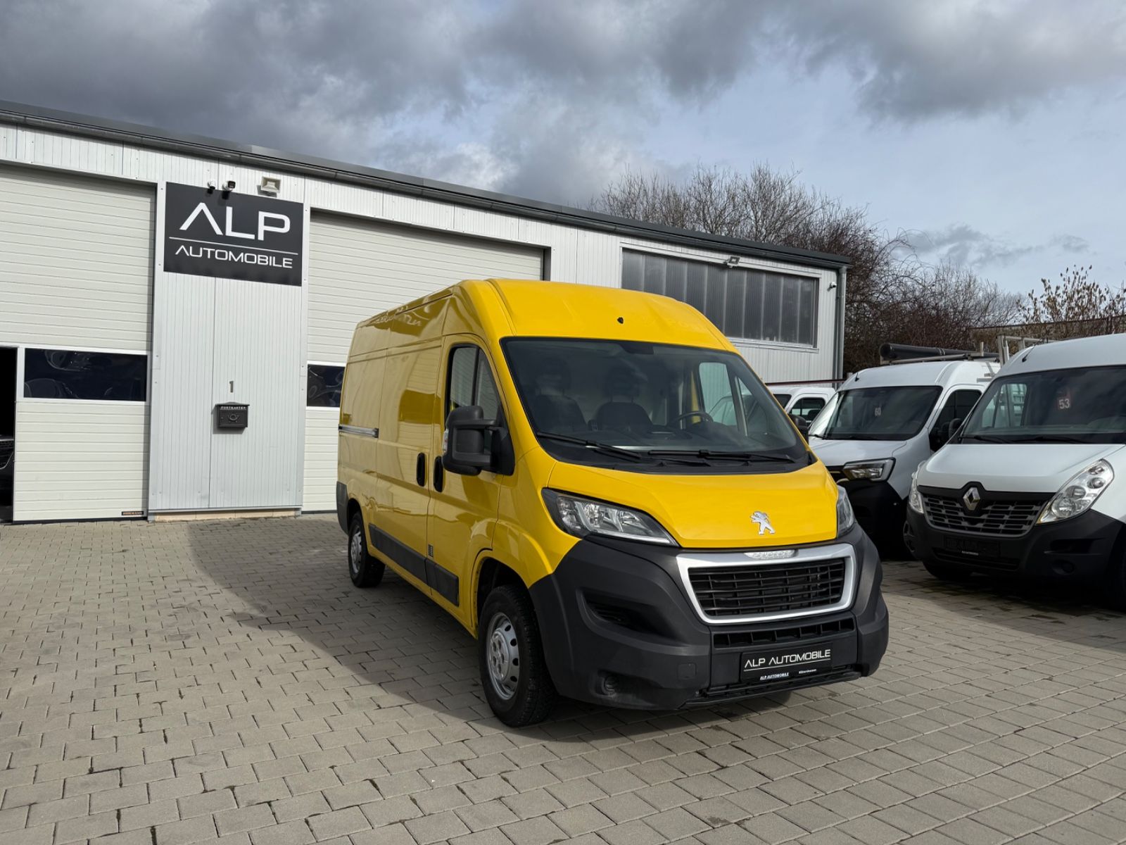 PEUGEOT Boxer