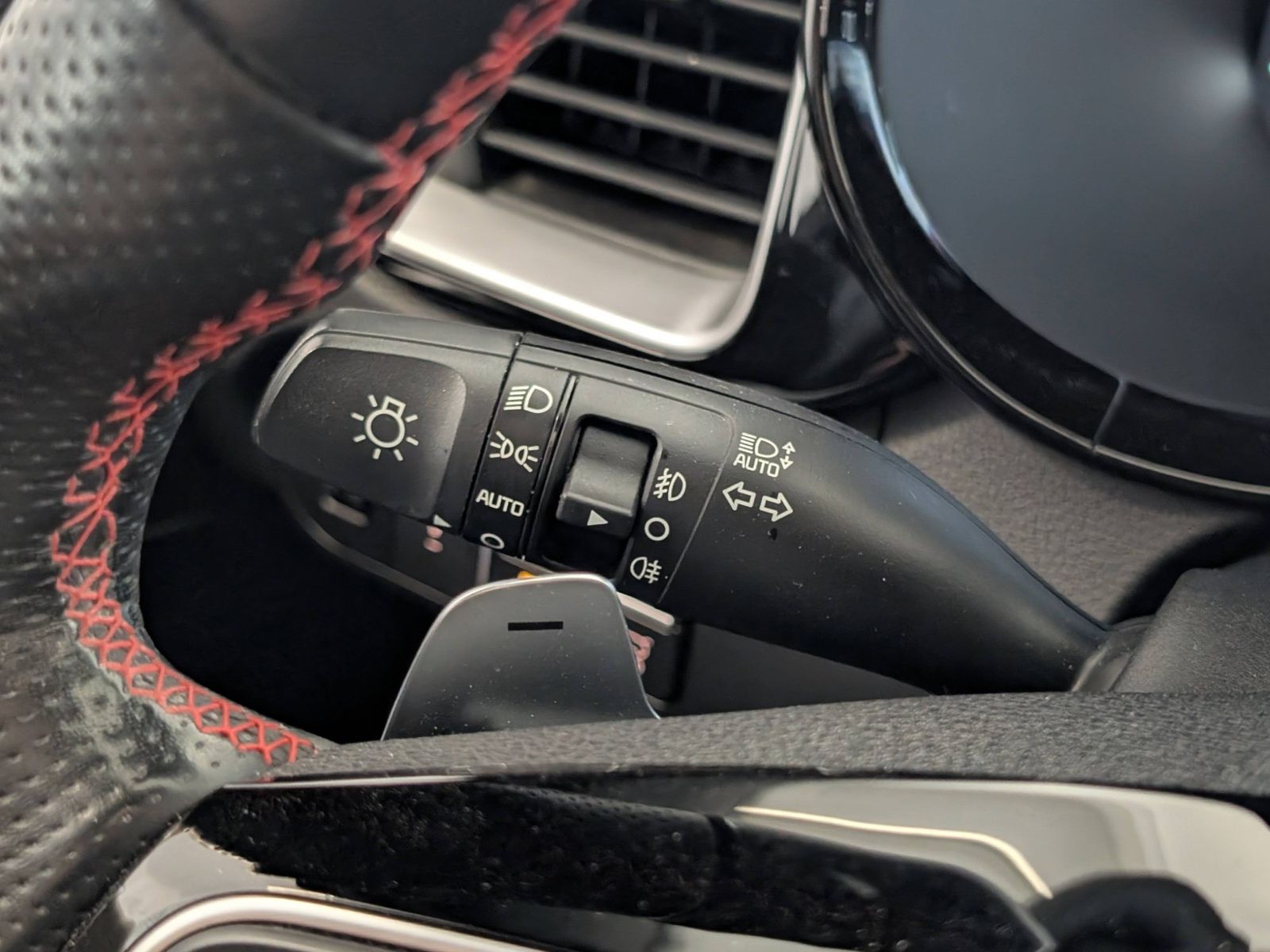 KIA pro_cee'd ProCeed 1.6 T-GDI GT DCT Glasdach Komfort – Bild 35